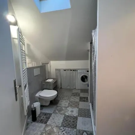 Beautiful 2 Bedroom In By Riviera Secrets Apartman Cannes